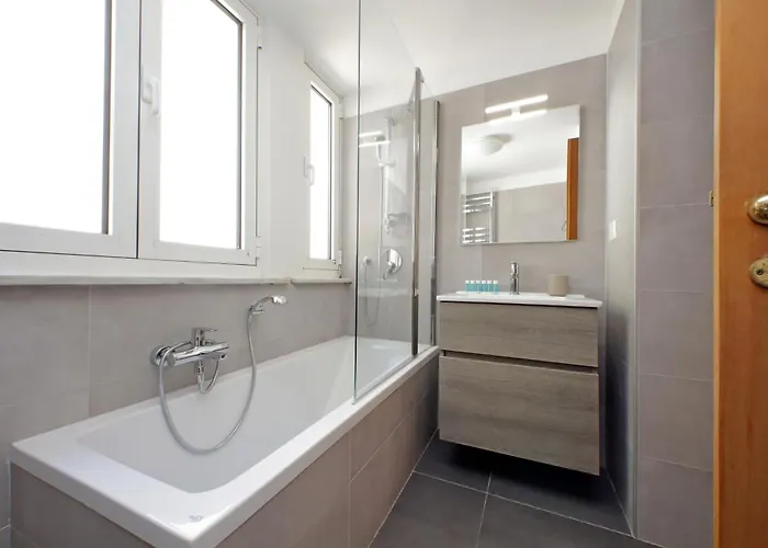 Daire Luxury In The Ghetto's Heart *