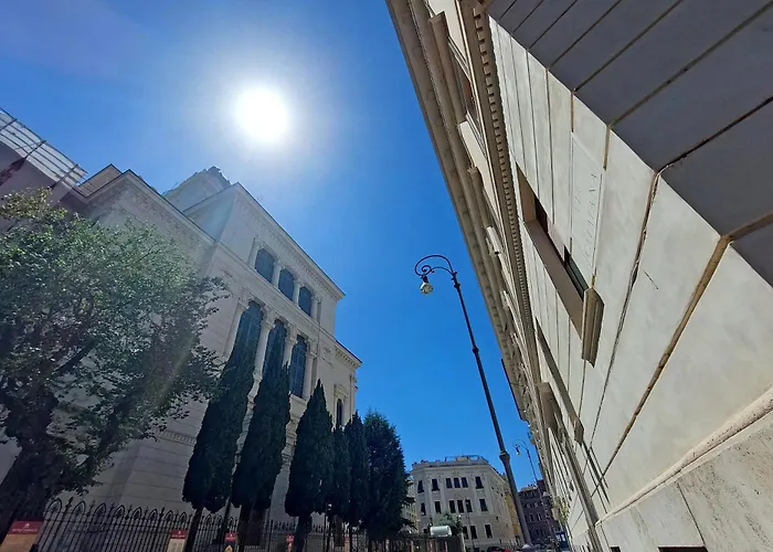 Luxury In The Ghetto's Heart *