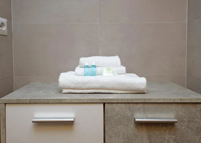 Luxury In The Ghetto's Heart Daire